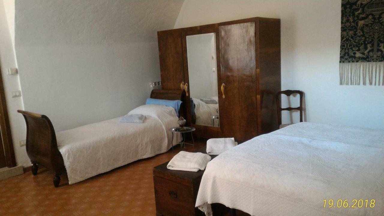 Agriturismo Holle Manerba del Garda Luaran gambar